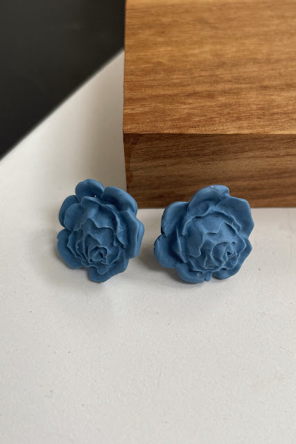 Polymer Clay Earrings – Blue roses