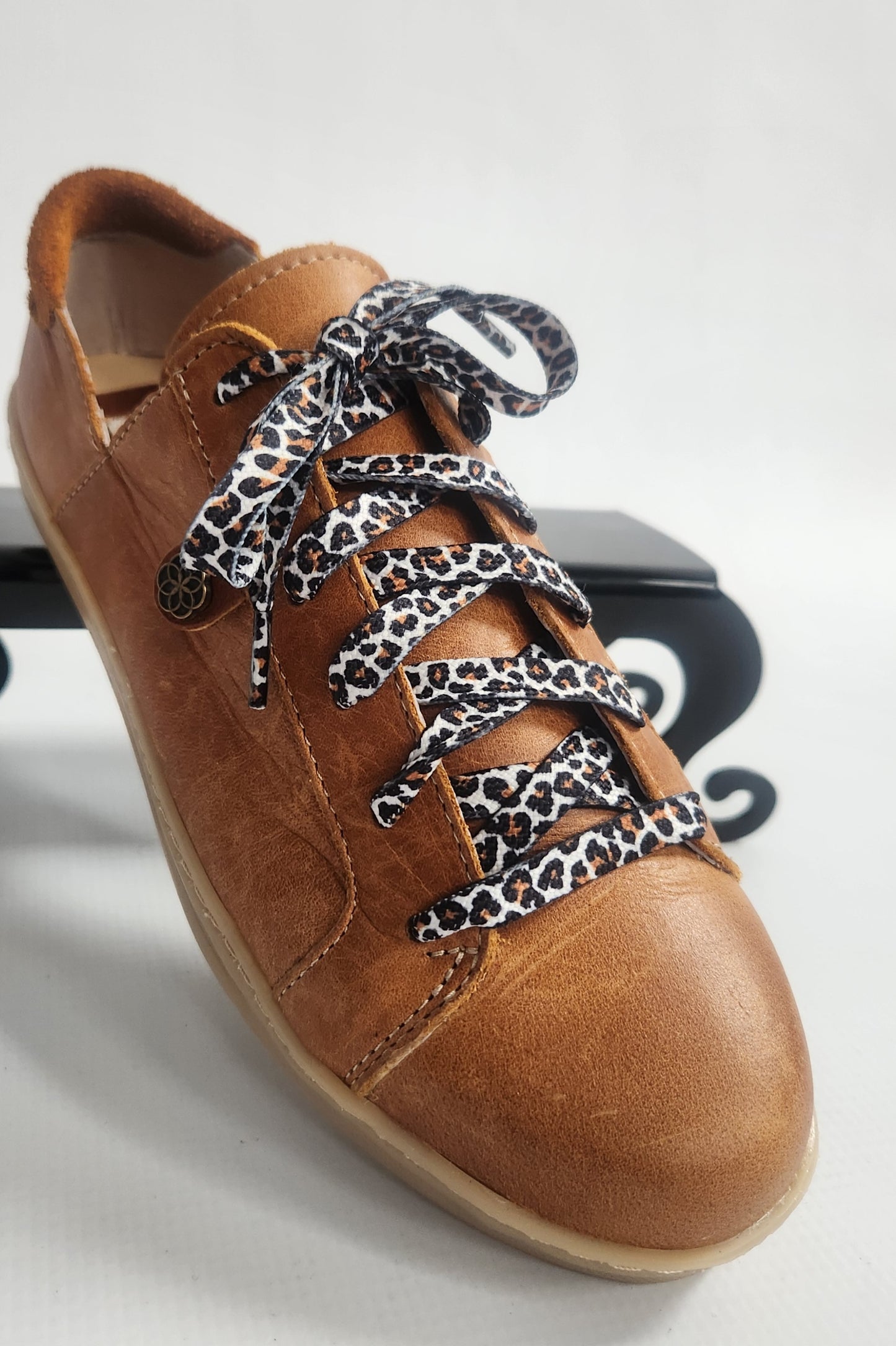 Shoelaces - White leopard print